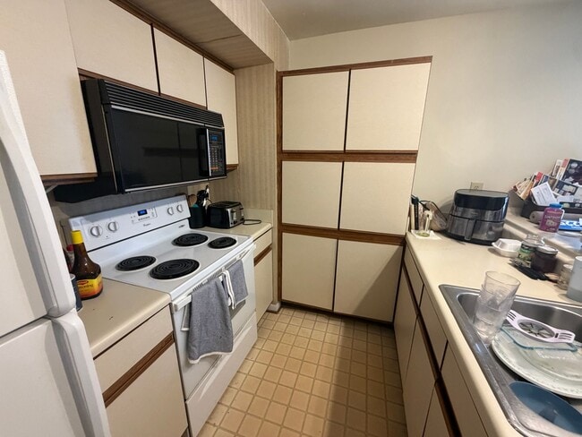 Photo - Spacious & Convenient Townhome Near Virginia Tech