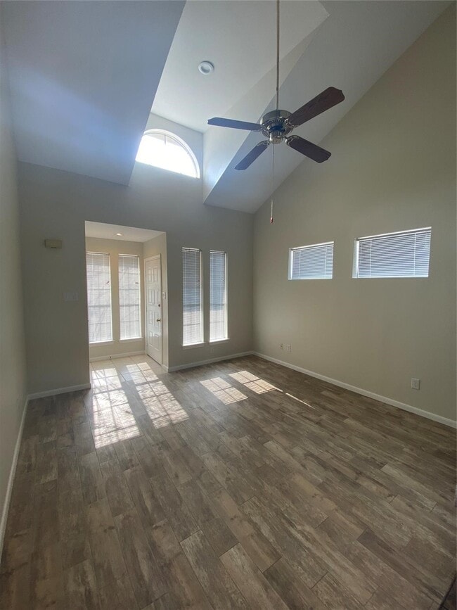 Photo - 5515 Strack Rd Unit 135