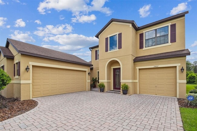 19407 Sweet Grass Way