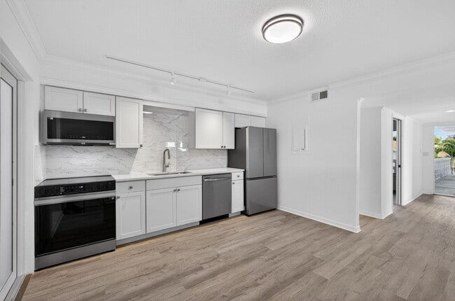 Photo - 624 Southwind Cir Unit 4