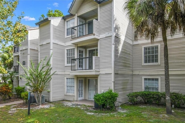 Building Photo - 1948 Lake Atriums Cir Unit 120