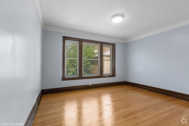 Building Photo - 7836 S Sangamon St Rental