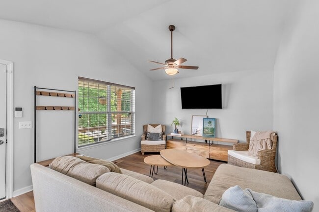 Photo - 2301 18th Avenue N