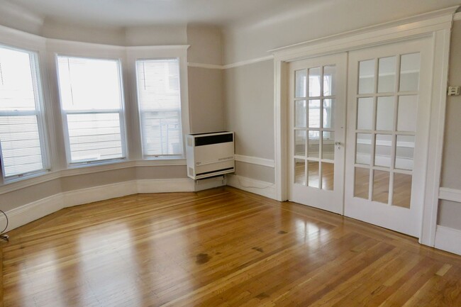 Building Photo - 162KK Unit 4