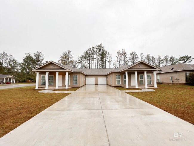 Photo - 33048 Stables Dr Townhome