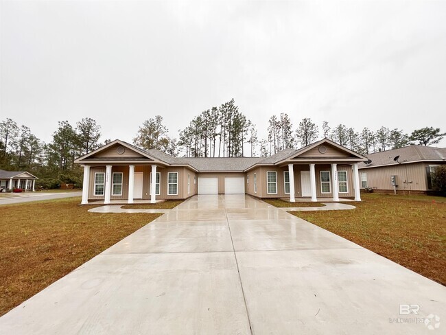 Building Photo - 33048 Stables Dr Rental