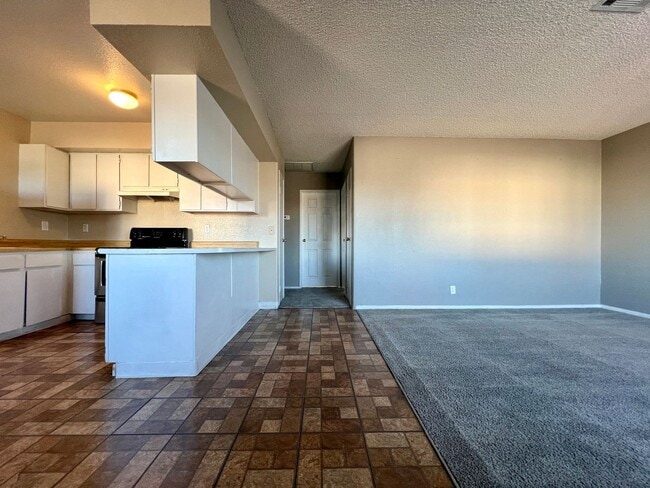 Photo - 1920 Roosevelt St Unit B