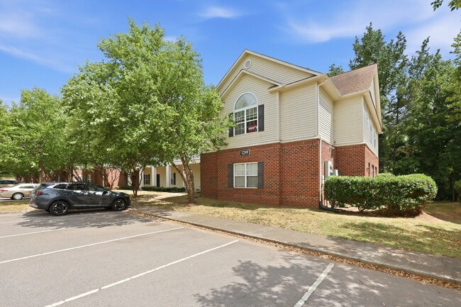 Building Photo - 1224 Claret Ln