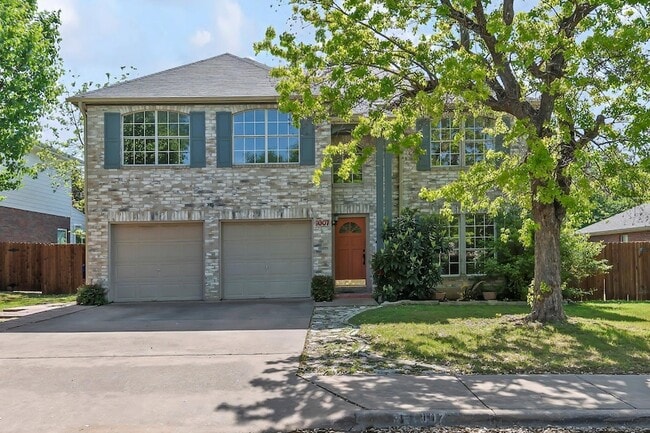 Photo - 1807 Iris Ln House