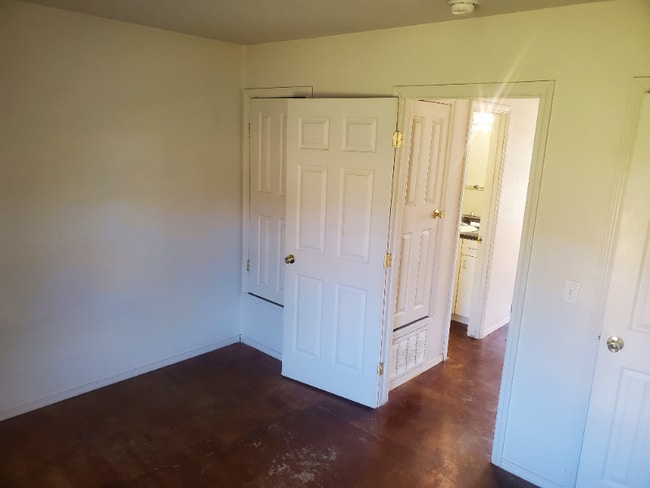 Photo - 2619 2nd Ave