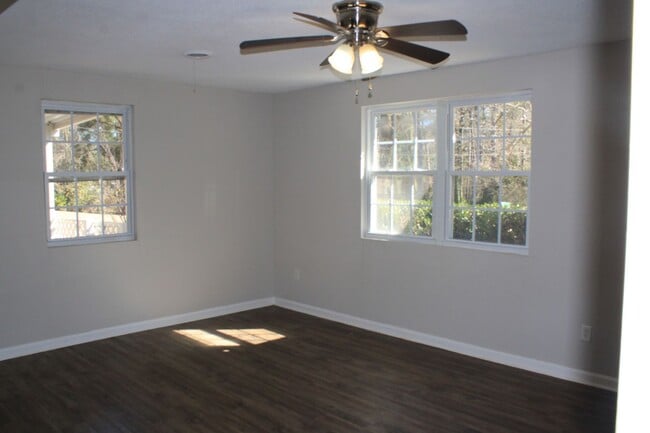 Photo - Awesomely Located 3 bedroom 2 bath Available!