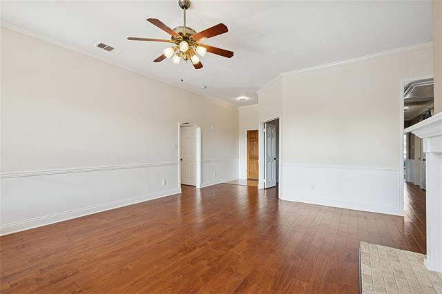 Photo - 342 Stately Oak Ln