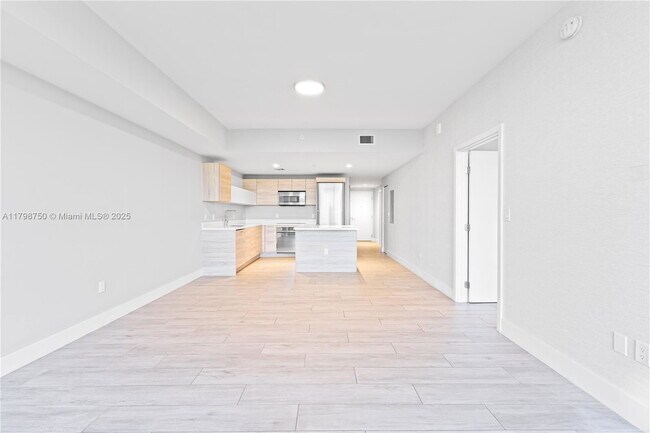 Photo - 16385 Biscayne Blvd Unidad 404