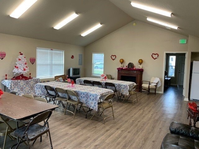 Building Photo - 1753 E Henderson Rd