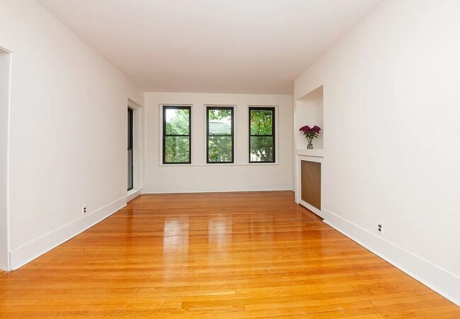 Photo - 1408 Commonwealth Ave Unidad 1