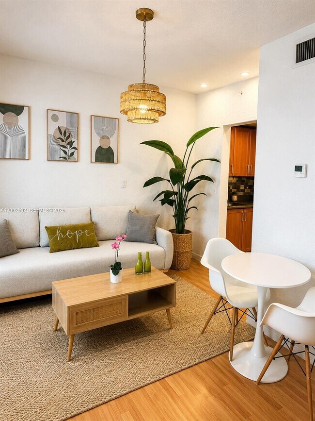 7326 Collins Ave Unit 207