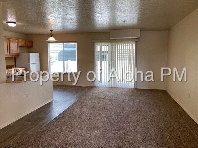 Photo - 1029 W Pine Ave