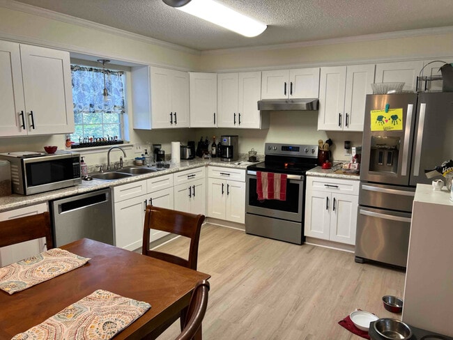 Photo - 206 Buckston Ct