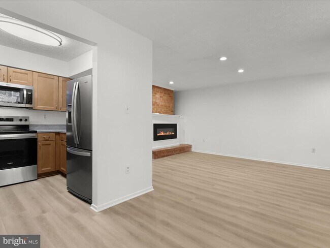 Photo - 7517 Weather Worn Way Unit A