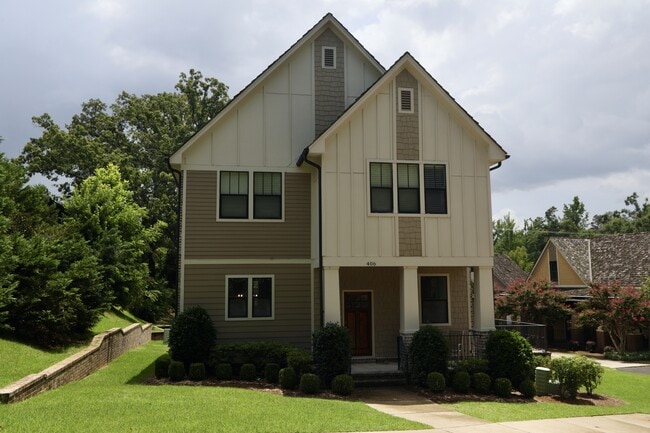 Building Photo - 406 Shakespeare Ln