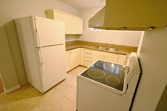 Photo - 2206B Upland Street, Prince George, BC, Canada Unit B