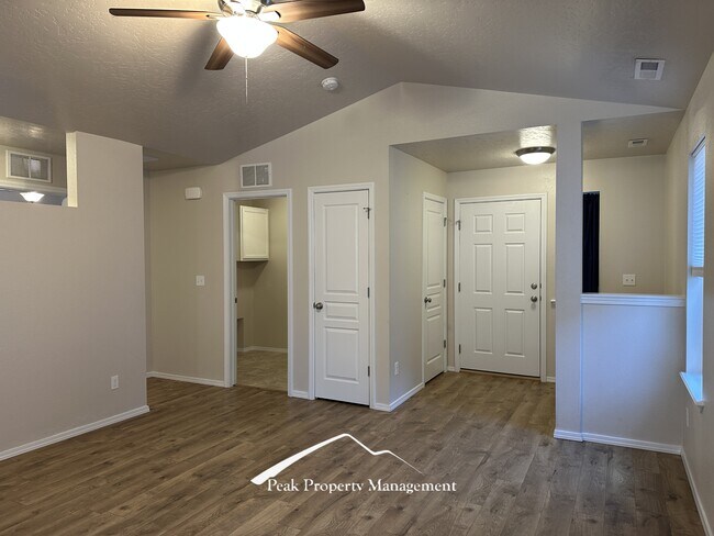 Photo - 12542 Ochoco St