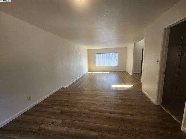 Photo - 3181 Camdon Ct