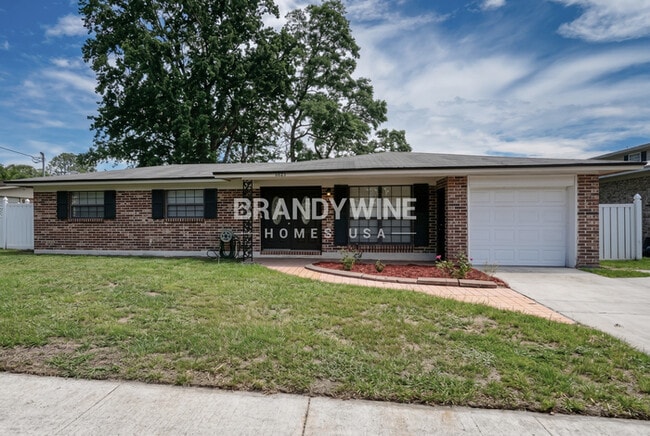 Photo - 6623 Kinlock Dr W