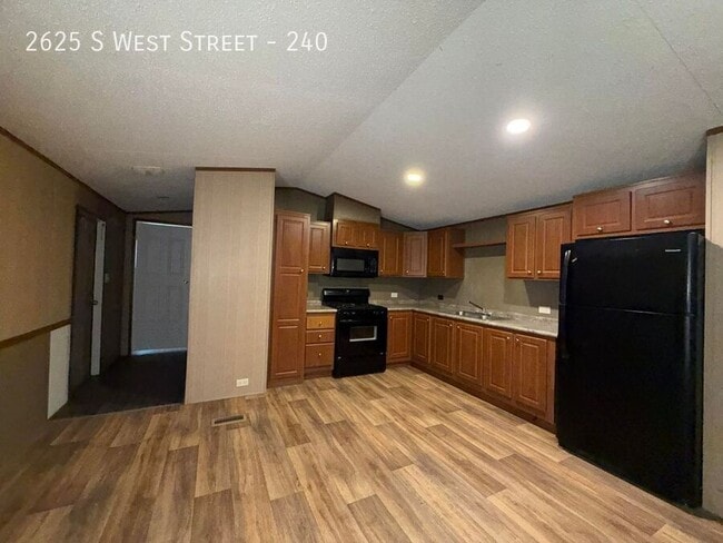 Photo - 2625 S West St