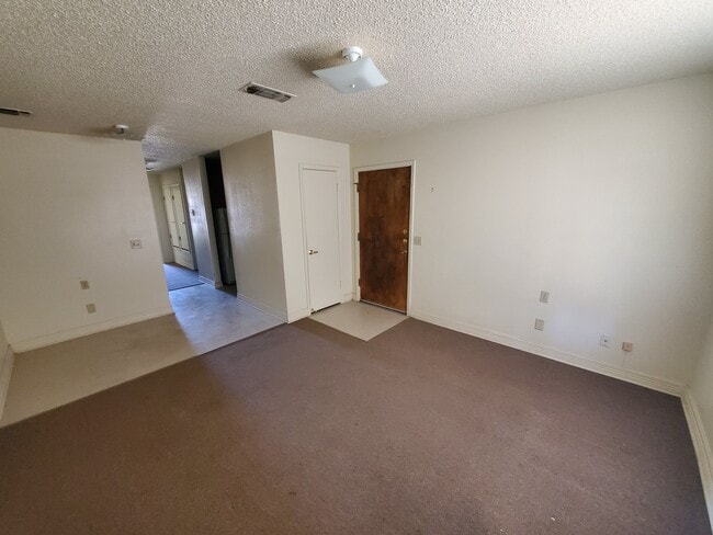 Photo - 400 NW 2nd St Unidad #400
