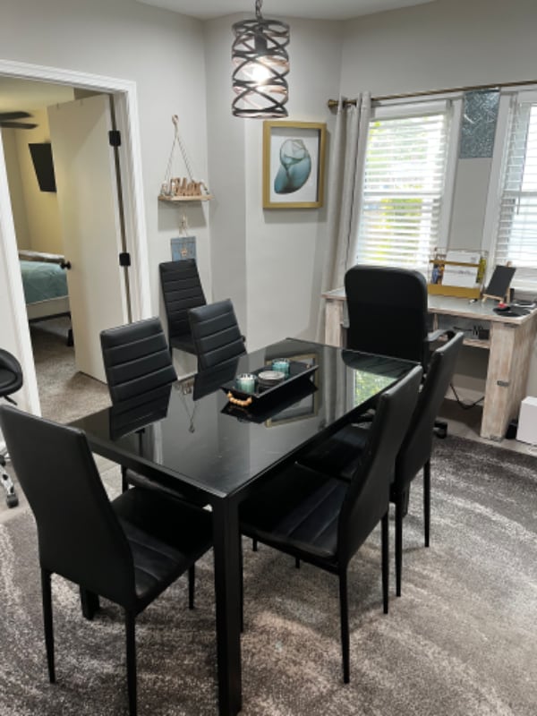 Building Photo - 5 Central St