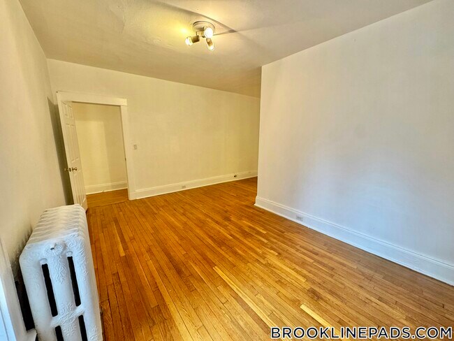 Photo - 37 Dwight St Unit 2