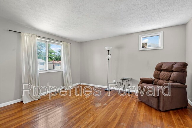 Photo - 873 Allison Dr