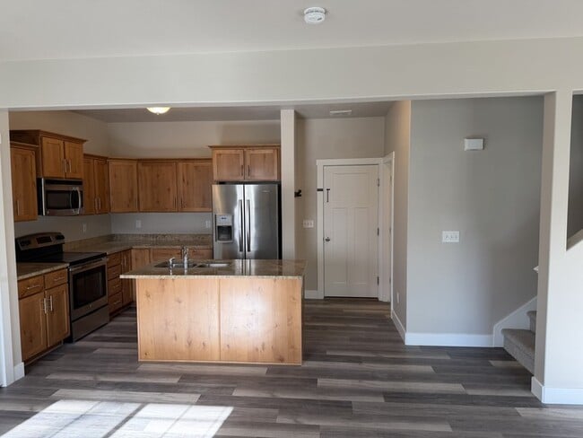 Photo - 1567 N 400 W