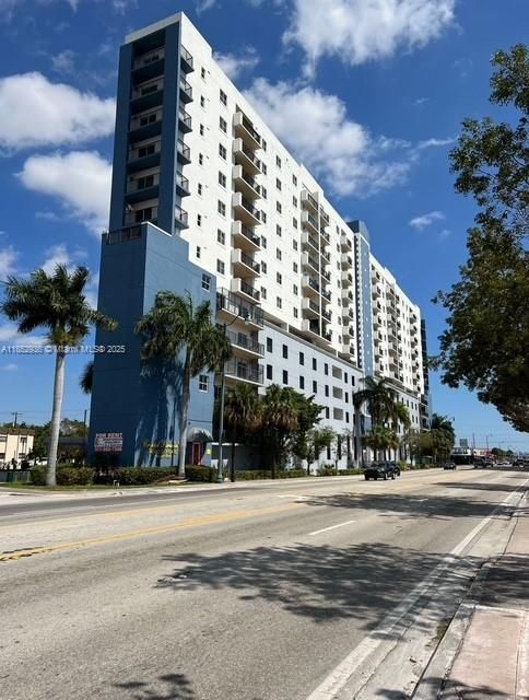 Photo - 6355 SW 8th St