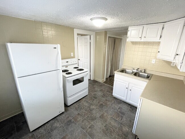 Photo - Warren Township 3BR Home!