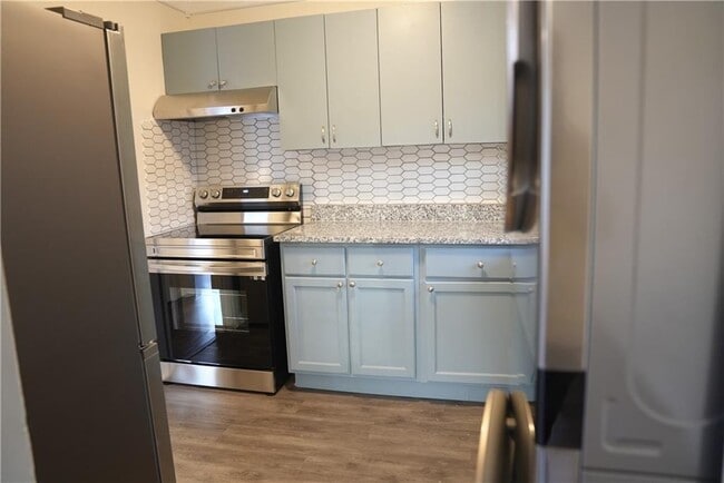Photo - 1336 Willow Trail SW