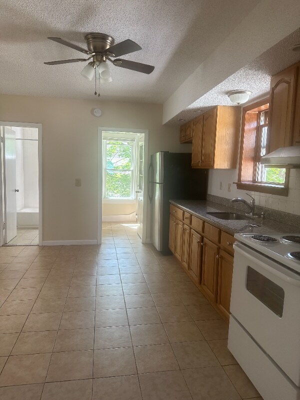 Photo - 88 Bristol St