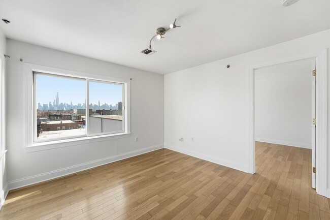 5509 Madison St Unit 504