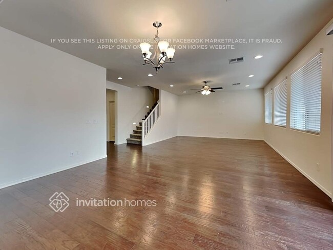 Photo - 3361 N Los Alamos