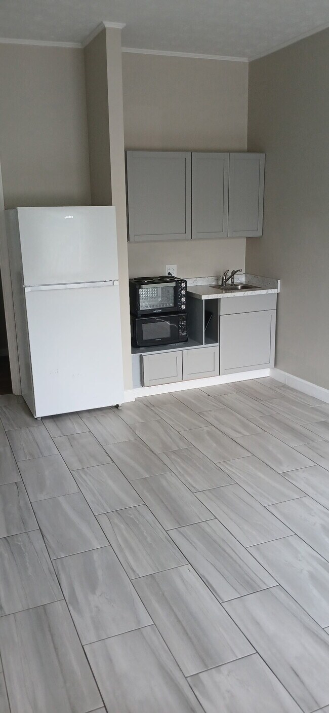 Estudio con cocina pequeña