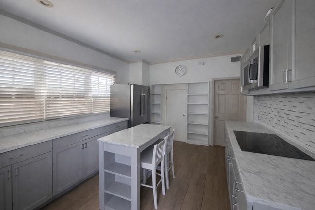 Photo - 1613 King St