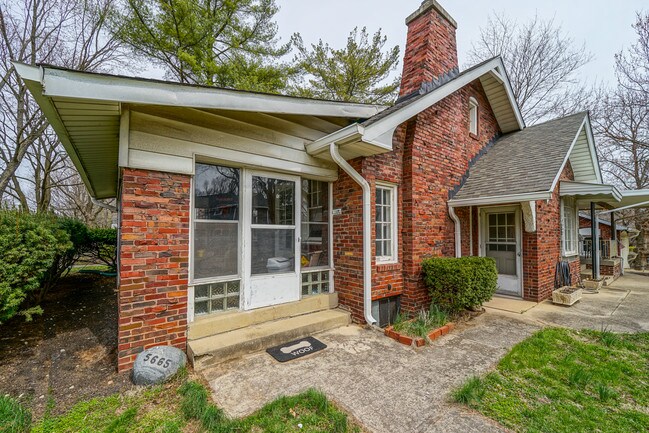 Photo - 5665 N College Ave