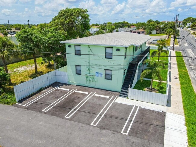 Photo - 1319 Douglass Ave