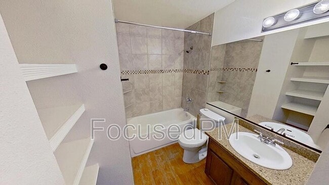 Photo - 4400 S Quebec St Unit #R202