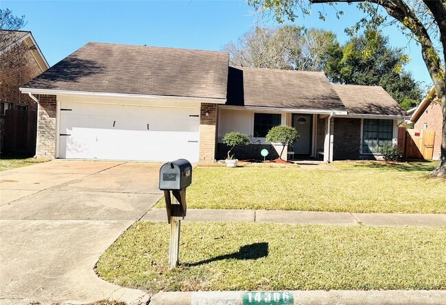 Building Photo - 14306 Moorfield Dr