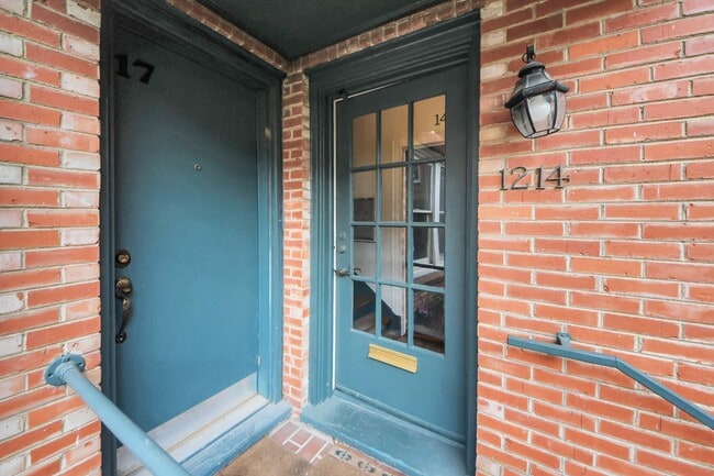 Photo - 1214 Bartlett St Unit 16