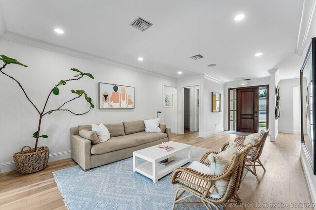 Photo - 1022 Walnut Terrace