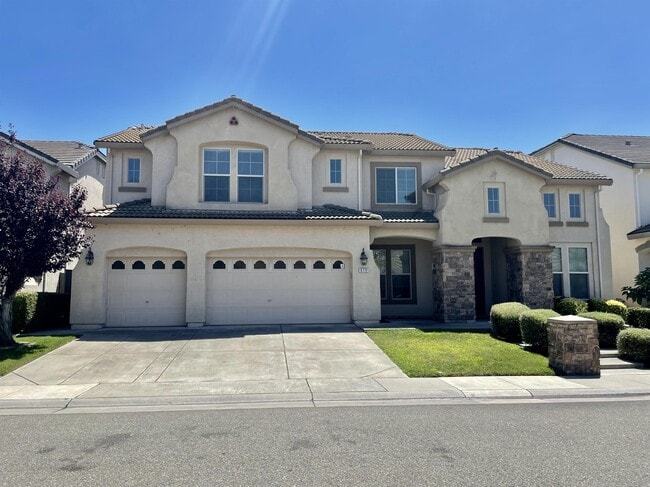 Photo - 9772 Ellsmere Way