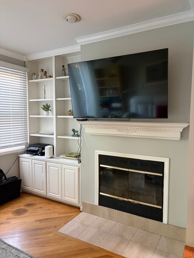 Photo - 2809 N Wolcott Ave